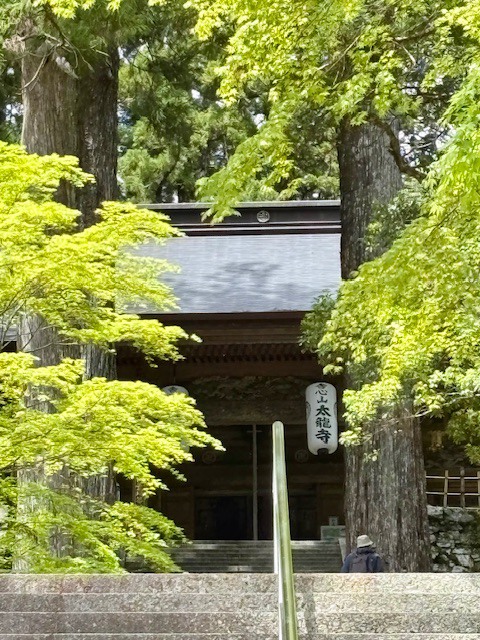 本堂 細部